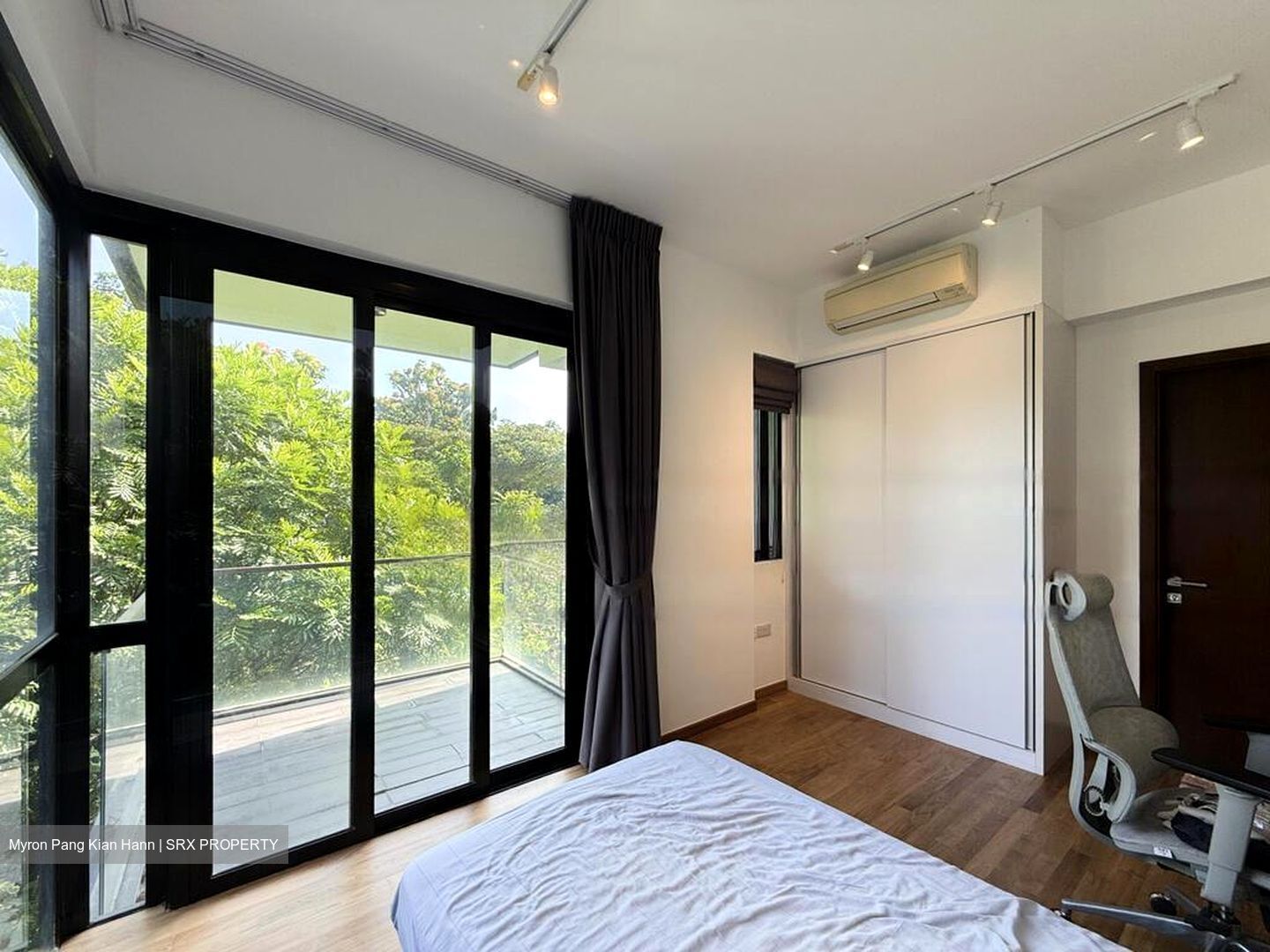One Duchess (D10), Apartment #444294511